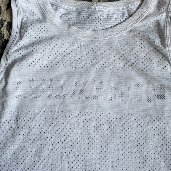 Lululemon swiftly breathe crop tank in white - Picture 6 of 15